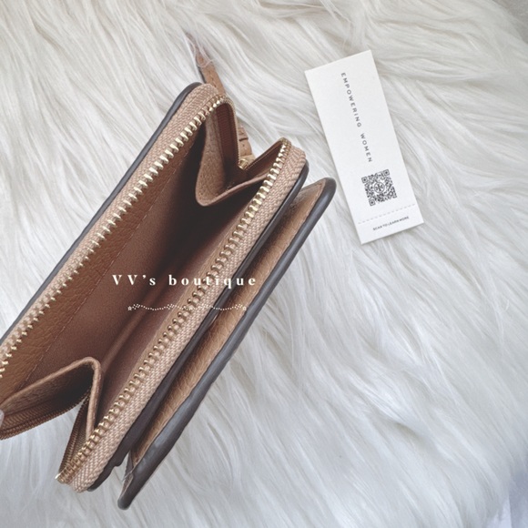 NWT Tory Burch Thea Bifold Pebble Leather Wallet Taupe Beige Tiramisu 146463 - Picture 6 of 6